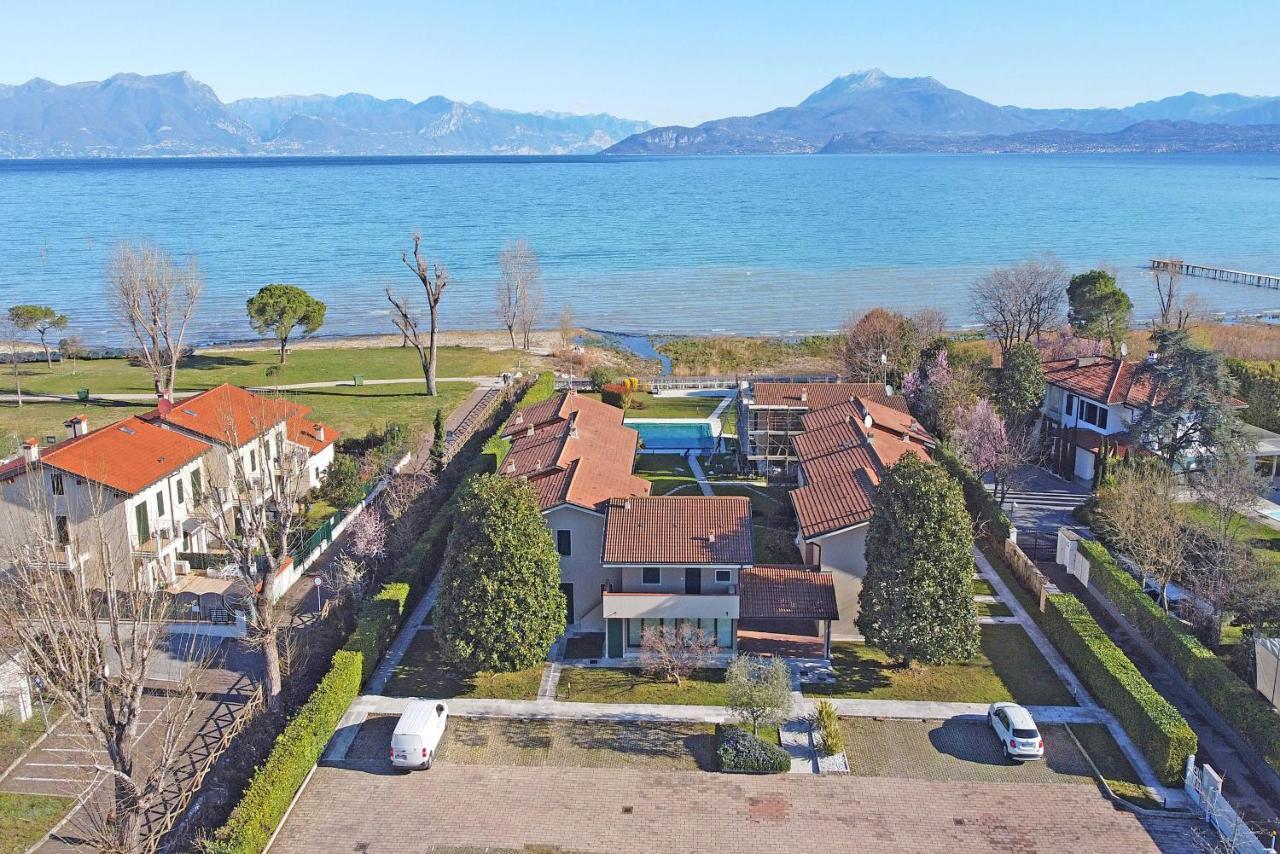 Апартаменты Il Porticciolo P1-12 By Wonderful Italy Сирмионе Экстерьер фото